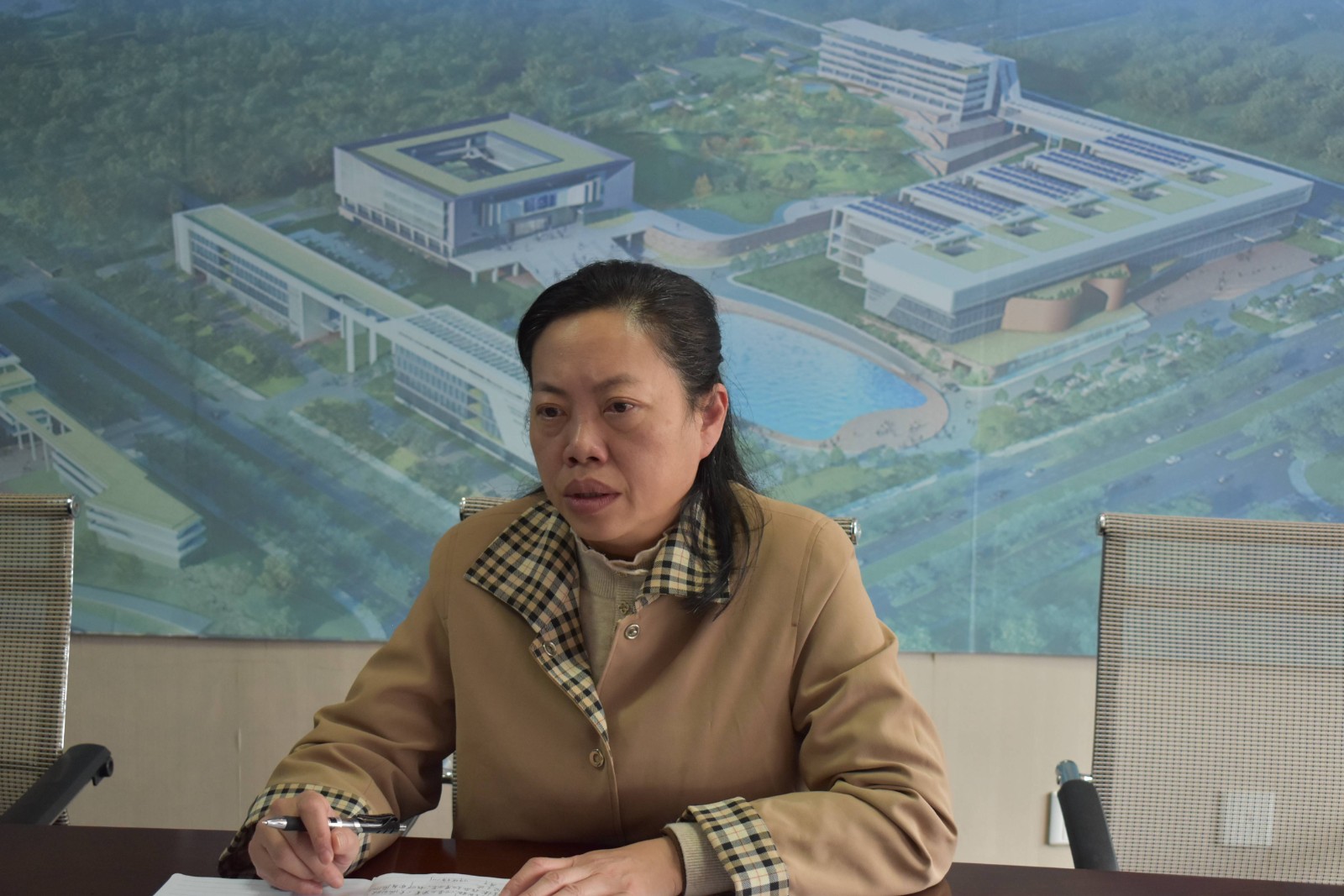 农晓琳副院长主持会议并总结发言(1).jpg