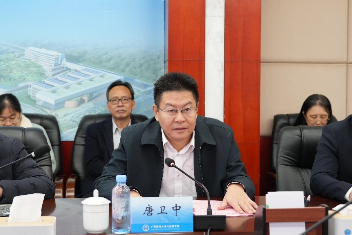 无码av影片
副校长唐卫中发表致辞.jpg