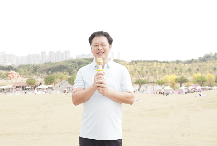 廖红兵副校长参加活动并讲话.jpg
