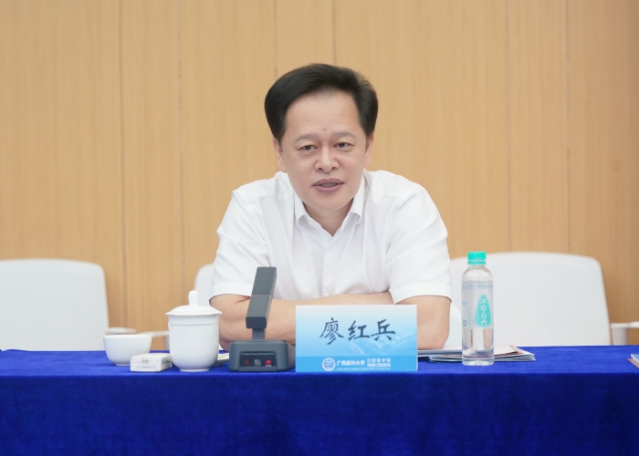 廖红兵副校长讲话_副本.jpg 廖红兵副校长讲话_副本.jpg